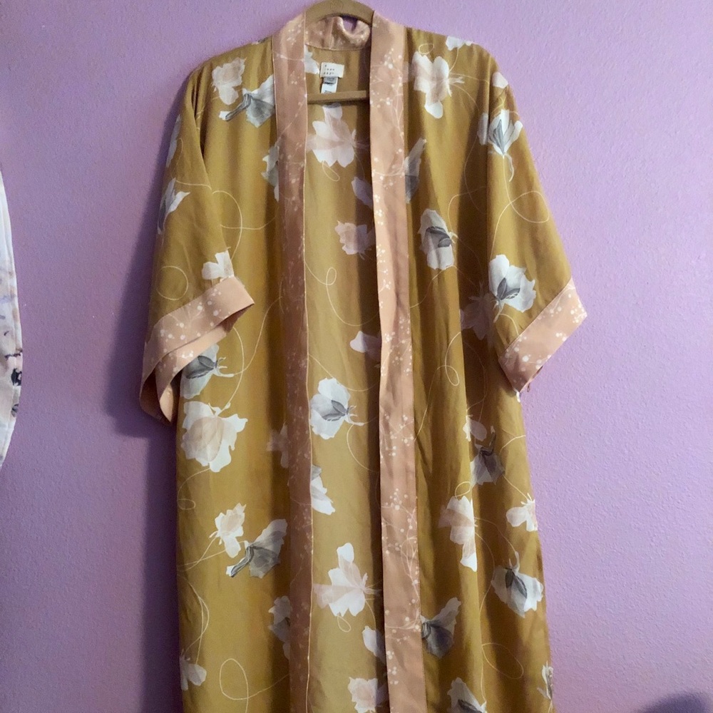 Floral kimono